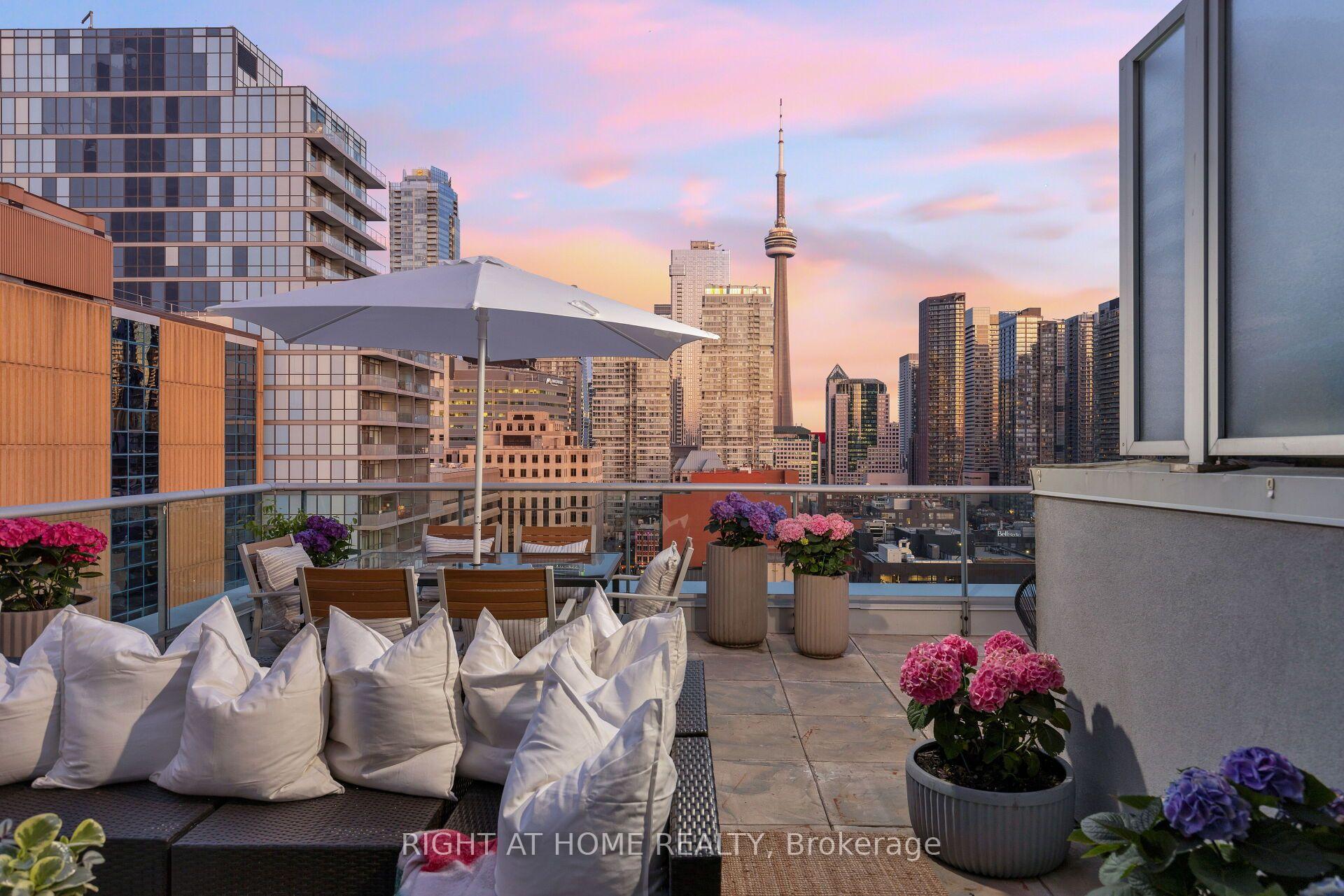 Photo 11 of Unit PH8, 96 St Patrick Street, Toronto, Kensington-Chinatown — HOMEH