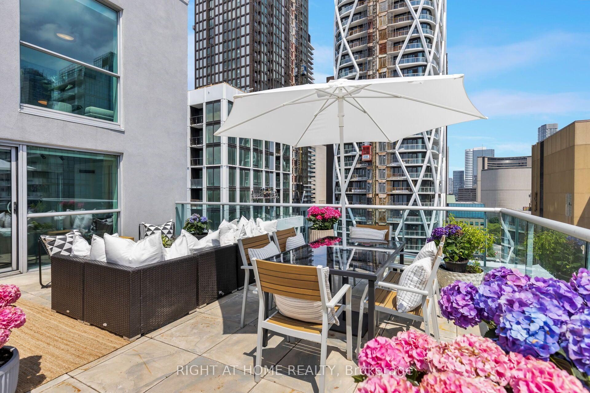 Photo 16 of Unit PH8, 96 St Patrick Street, Toronto, Kensington-Chinatown — HOMEH