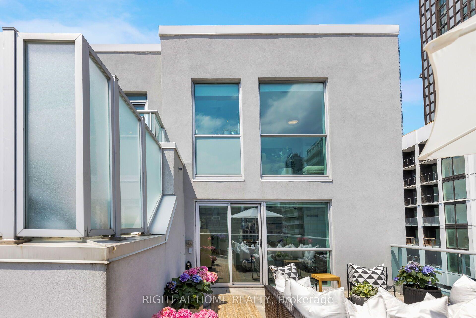 Photo 20 of Unit PH8, 96 St Patrick Street, Toronto, Kensington-Chinatown — HOMEH