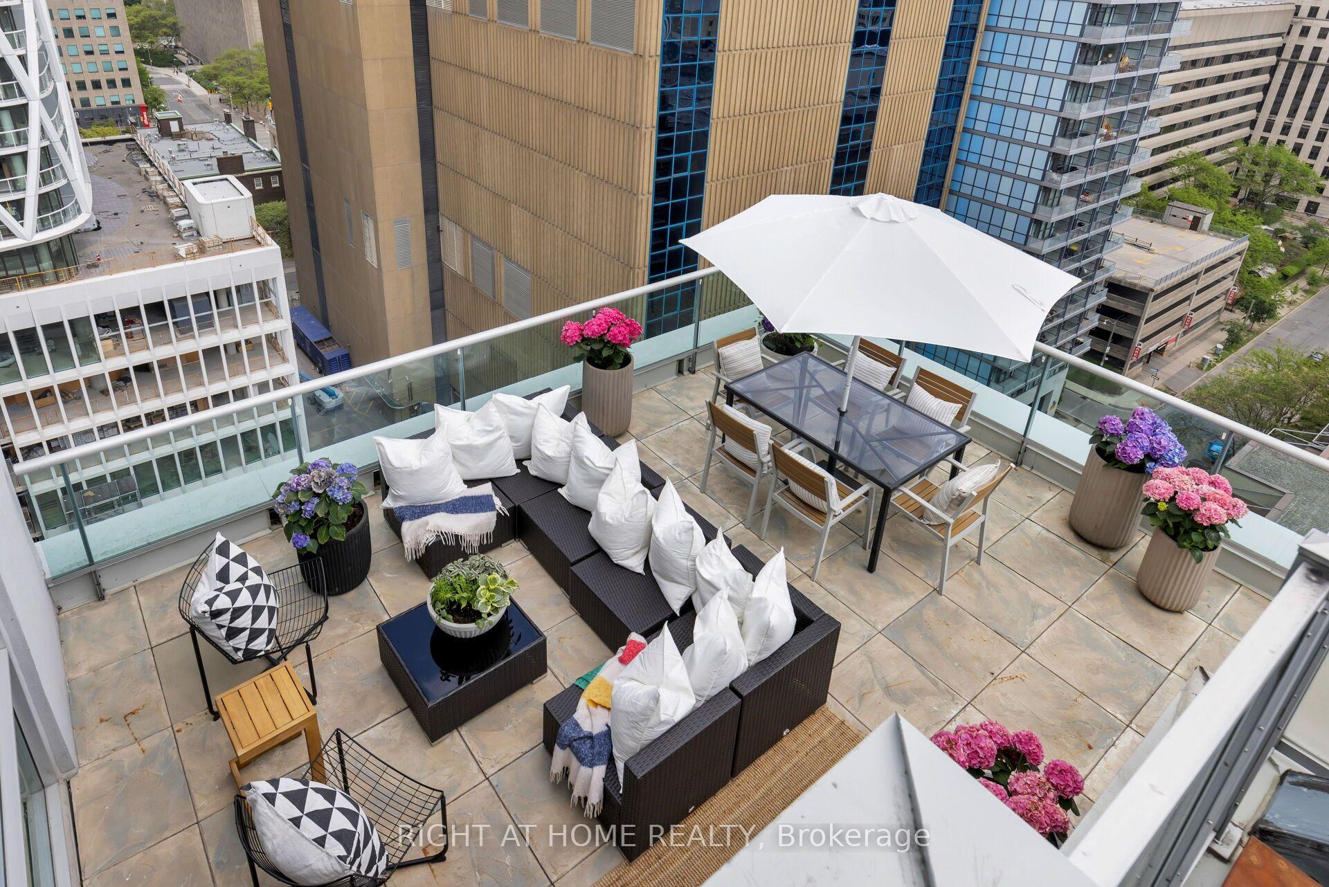 Photo 21 of Unit PH8, 96 St Patrick Street, Toronto, Kensington-Chinatown — HOMEH