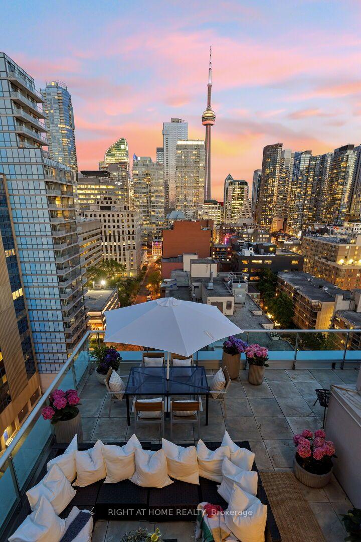 Photo 35 of Unit PH8, 96 St Patrick Street, Toronto, Kensington-Chinatown — HOMEH