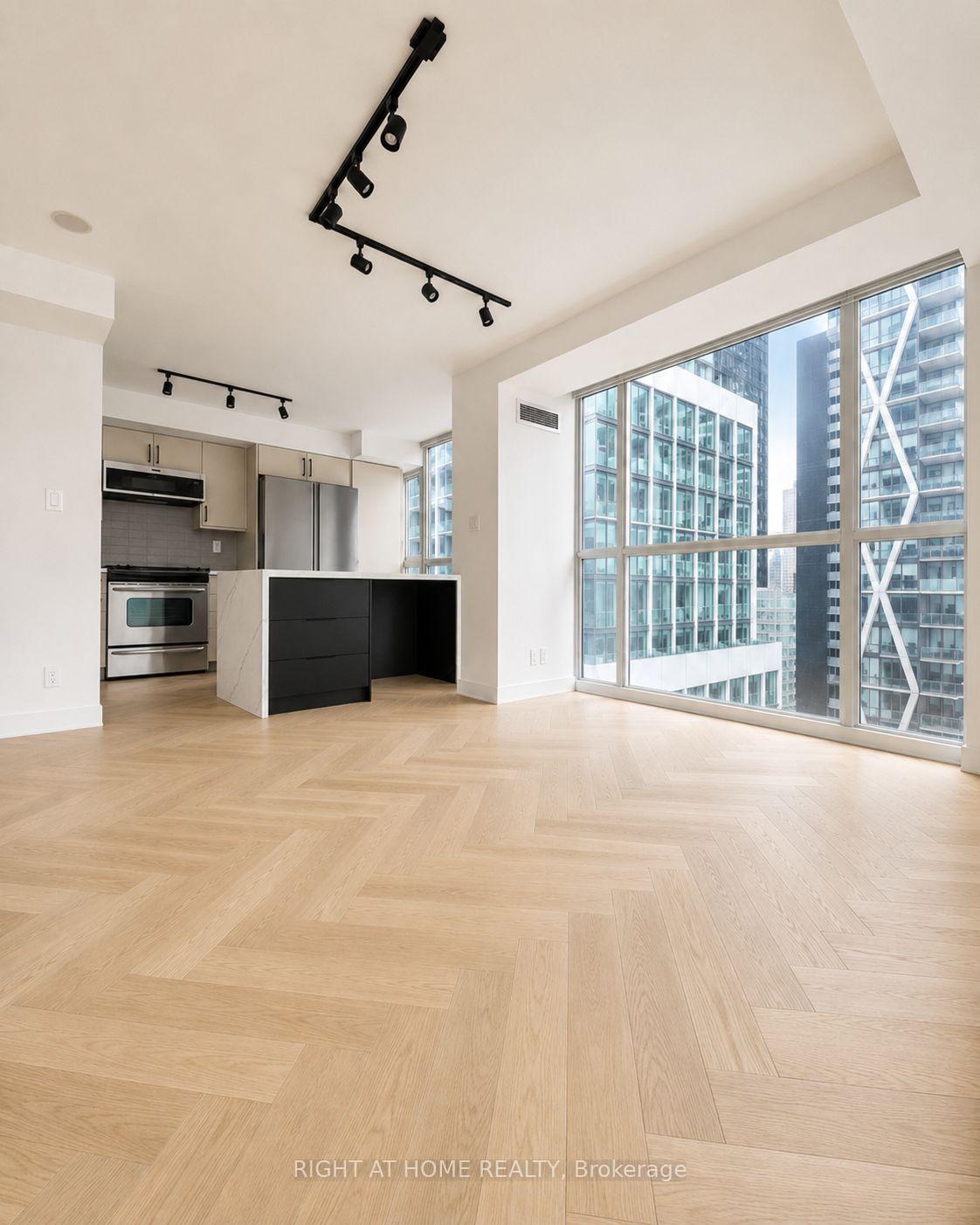 Photo 47 of Unit PH8, 96 St Patrick Street, Toronto, Kensington-Chinatown — HOMEH
