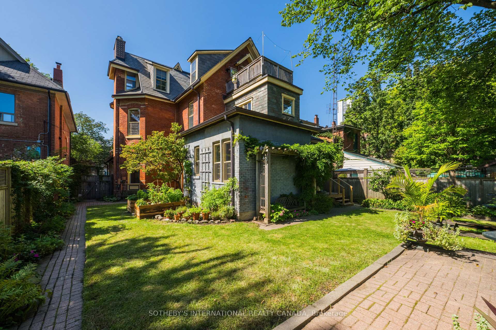 Photo 23 of 21 Rose Avenue, Toronto, Cabbagetown-South St. James Town — HOMEH