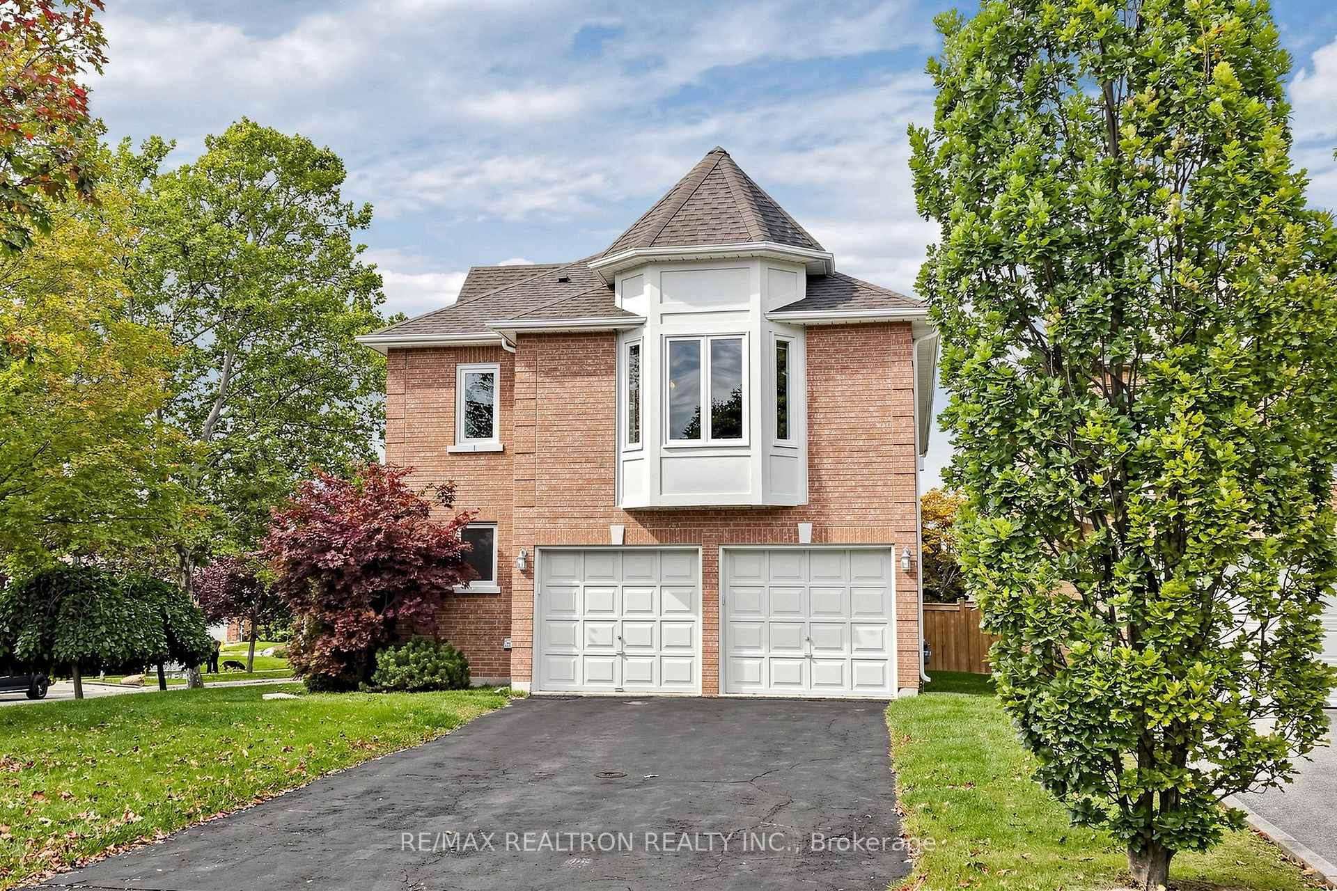 Photo 1 of 29 Joshua Court, Vaughan, Crestwood-Springfarm-Yorkhill — HOMEH