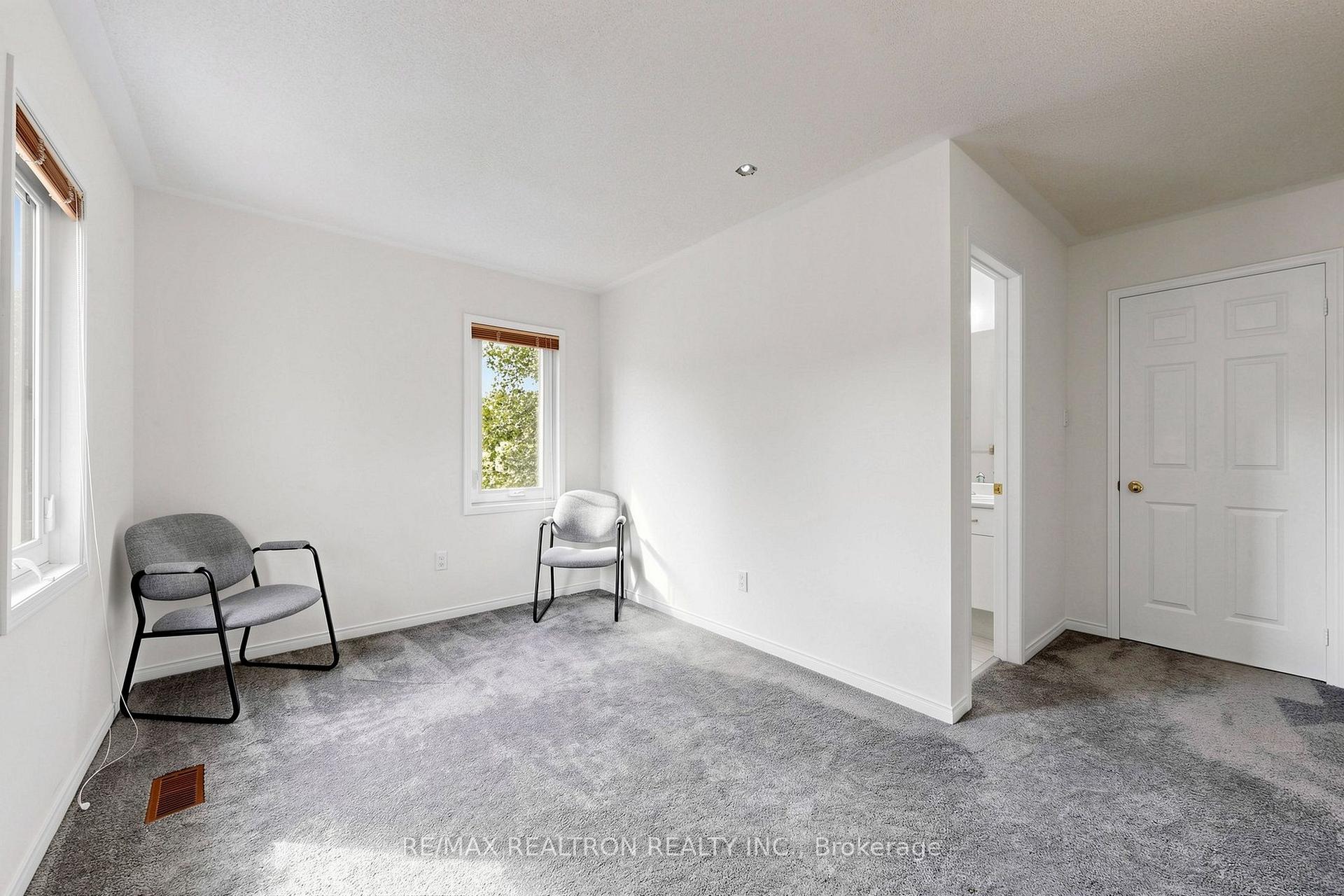 Photo 34 of 29 Joshua Court, Vaughan, Crestwood-Springfarm-Yorkhill — HOMEH