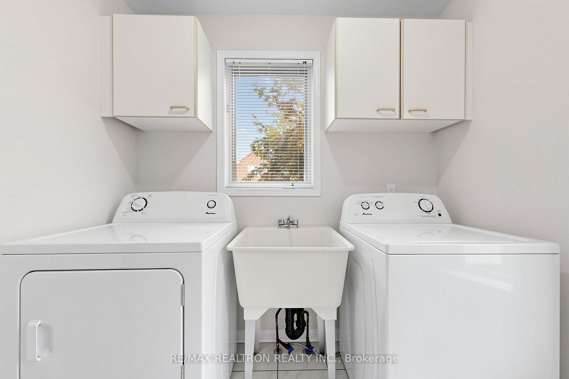 Photo 37 of 29 Joshua Court, Vaughan, Crestwood-Springfarm-Yorkhill — HOMEH