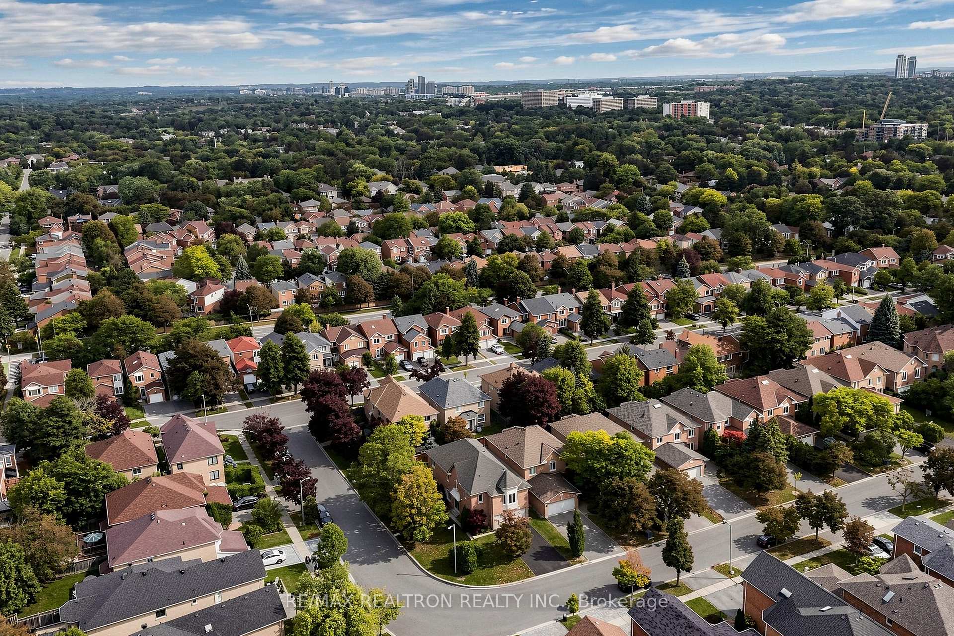 Photo 47 of 29 Joshua Court, Vaughan, Crestwood-Springfarm-Yorkhill — HOMEH