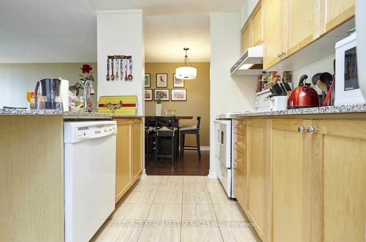 Photo 5 of Unit 812, 228 Queens Quay W, Toronto, Waterfront Communities — HOMEH