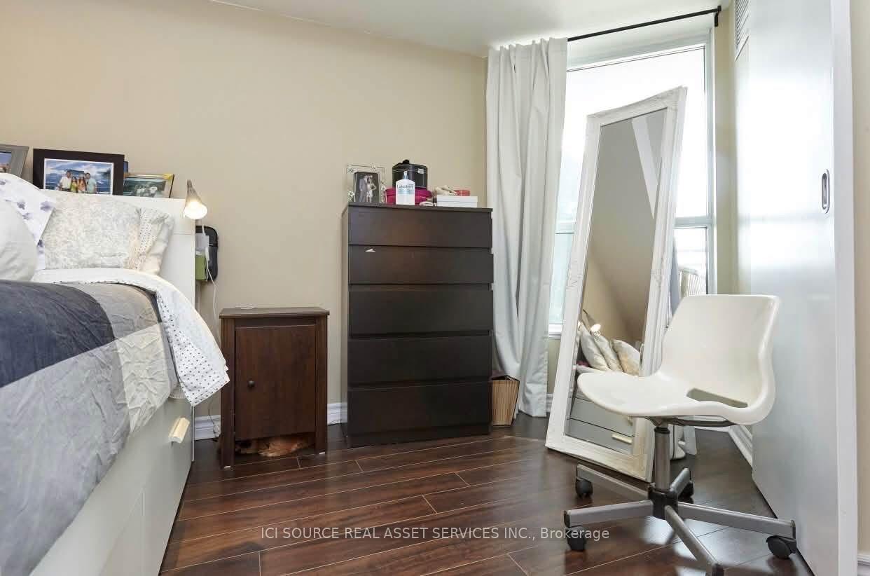Photo 11 of Unit 812, 228 Queens Quay W, Toronto, Waterfront Communities — HOMEH