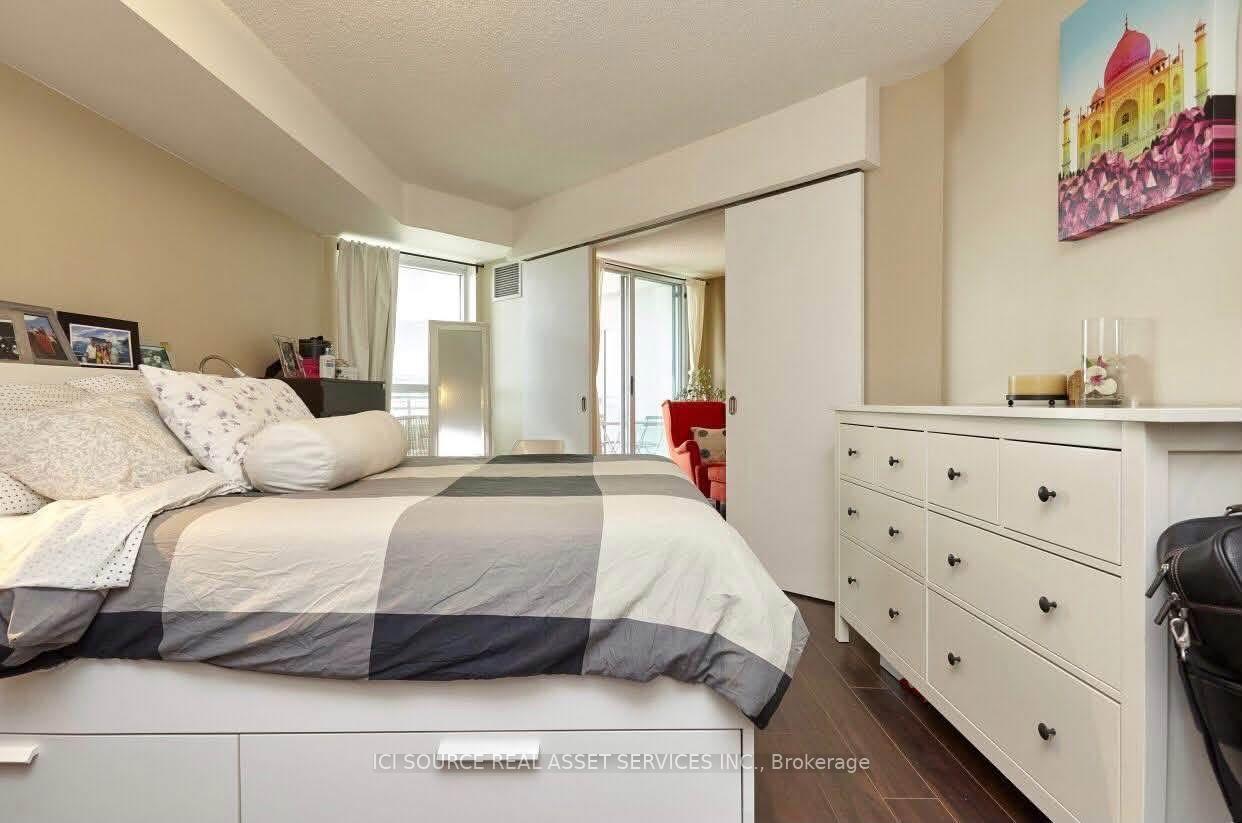 Photo 14 of Unit 812, 228 Queens Quay W, Toronto, Waterfront Communities — HOMEH