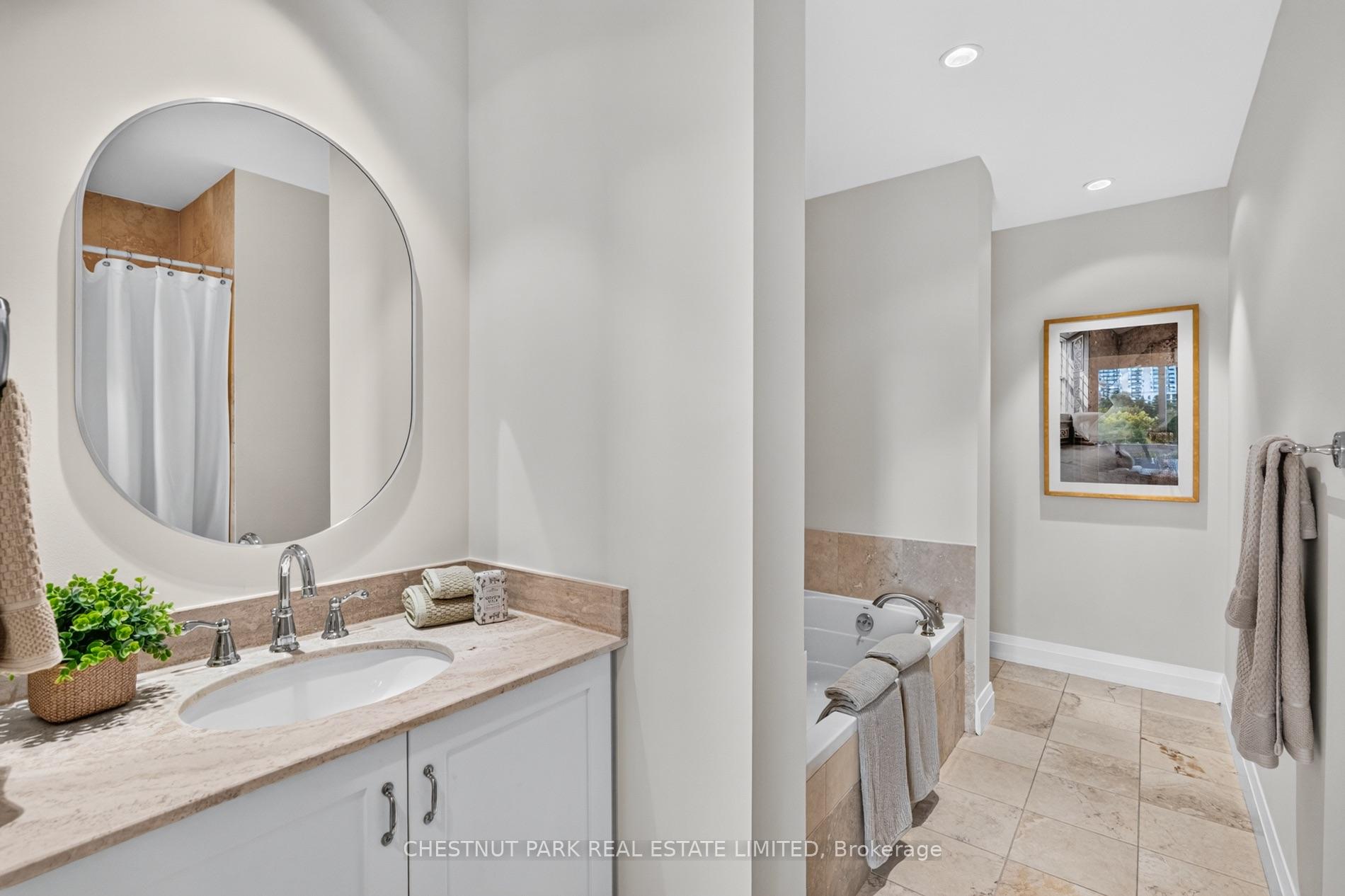 Photo 21 of Unit 607, 20 Scrivener Square, Toronto, Rosedale-Moore Park — HOMEH