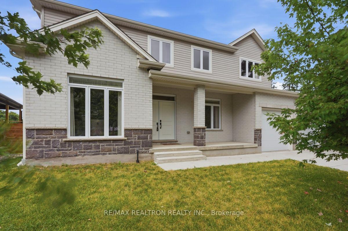 Front of 191 Wychwood Park