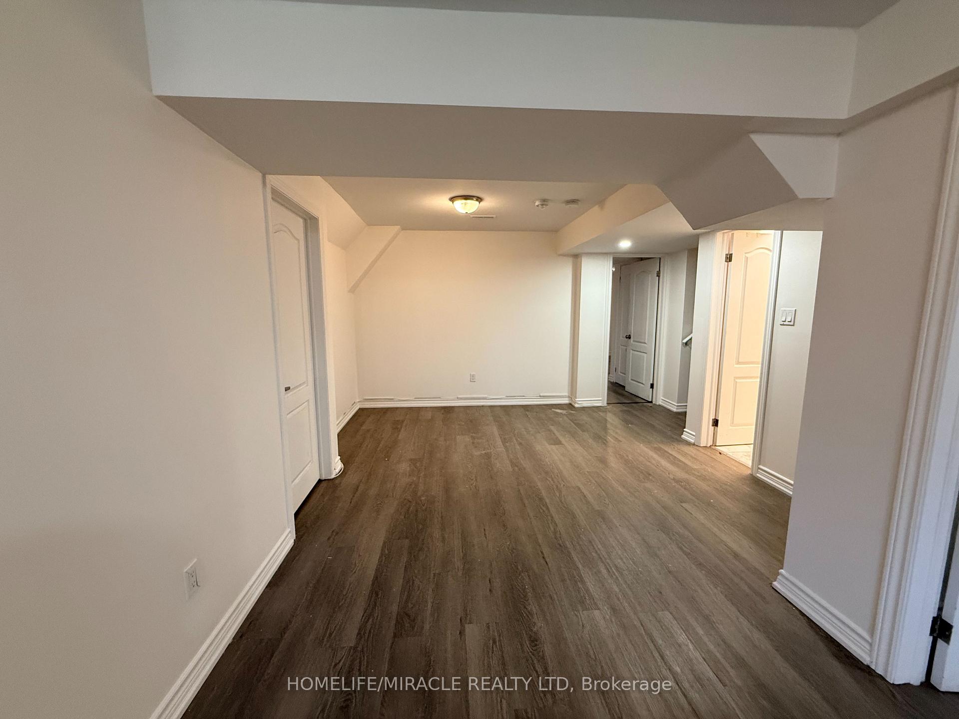 Photo 14 of 166 Crombie Street, Clarington, Bowmanville — HOMEH