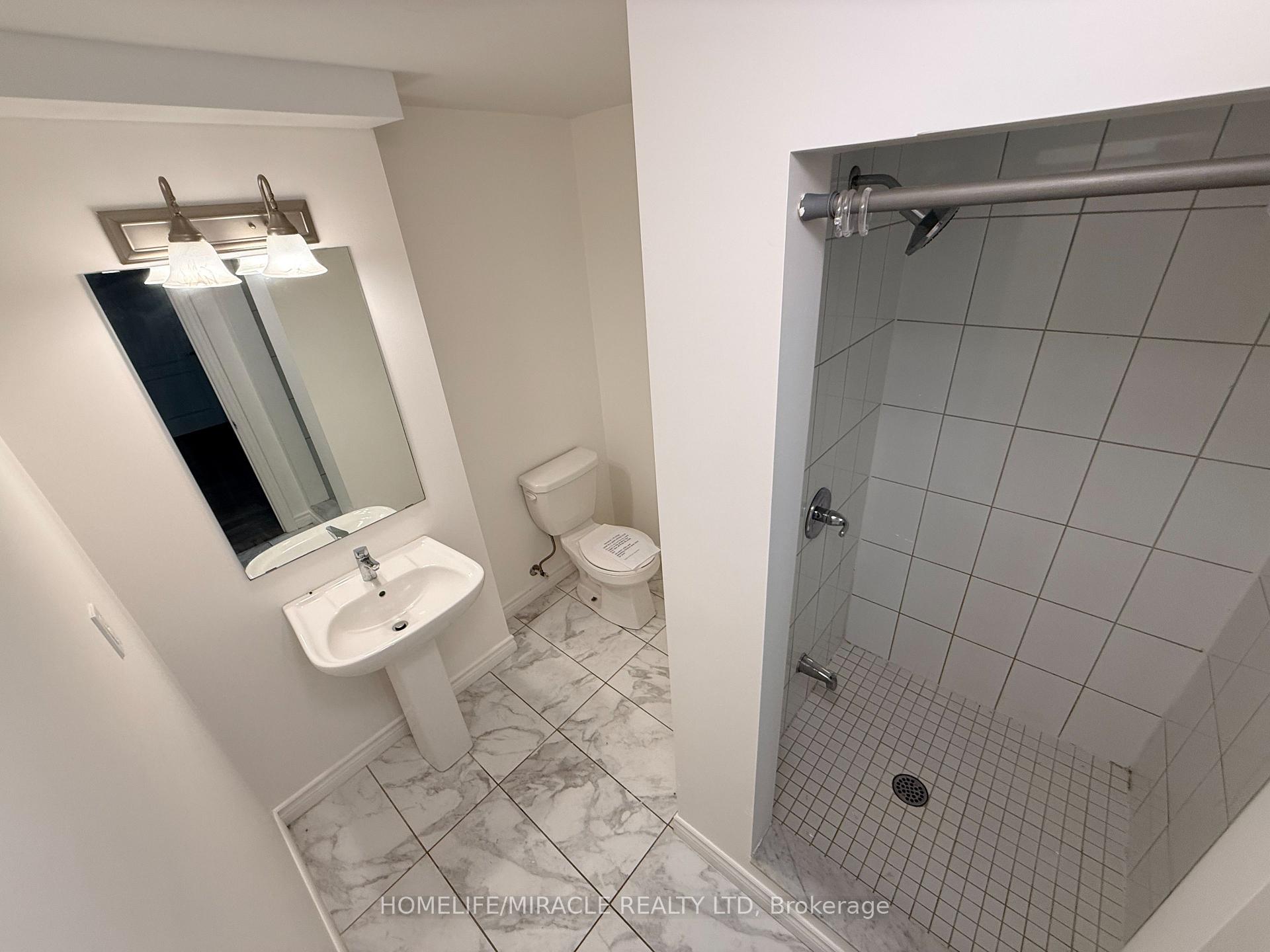 Photo 16 of 166 Crombie Street, Clarington, Bowmanville — HOMEH