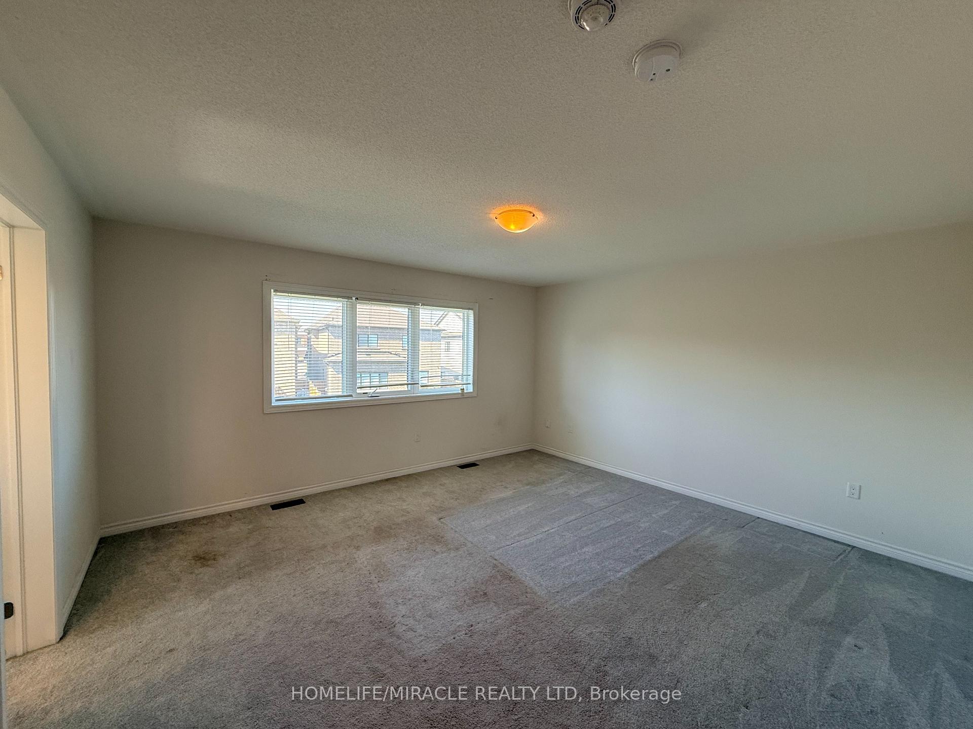 Photo 24 of 166 Crombie Street, Clarington, Bowmanville — HOMEH
