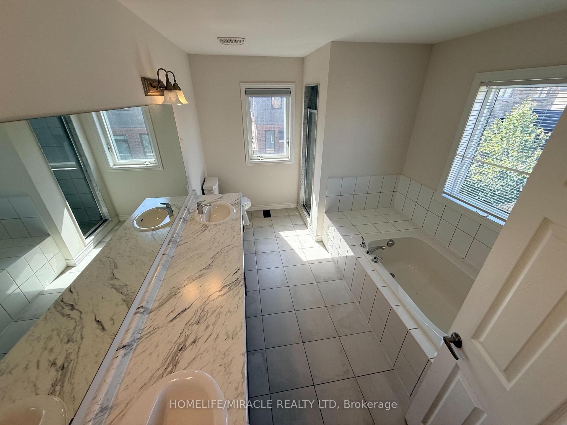 Photo 25 of 166 Crombie Street, Clarington, Bowmanville — HOMEH
