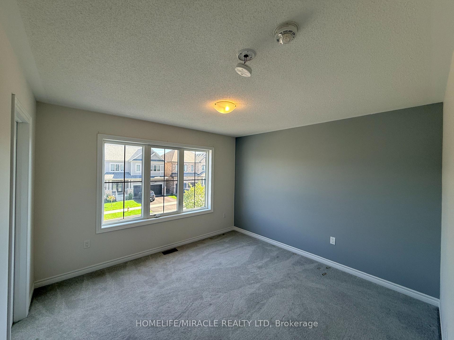 Photo 29 of 166 Crombie Street, Clarington, Bowmanville — HOMEH