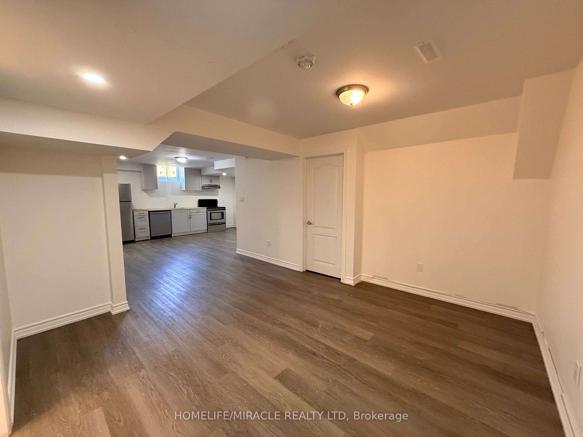 Photo 30 of 166 Crombie Street, Clarington, Bowmanville — HOMEH