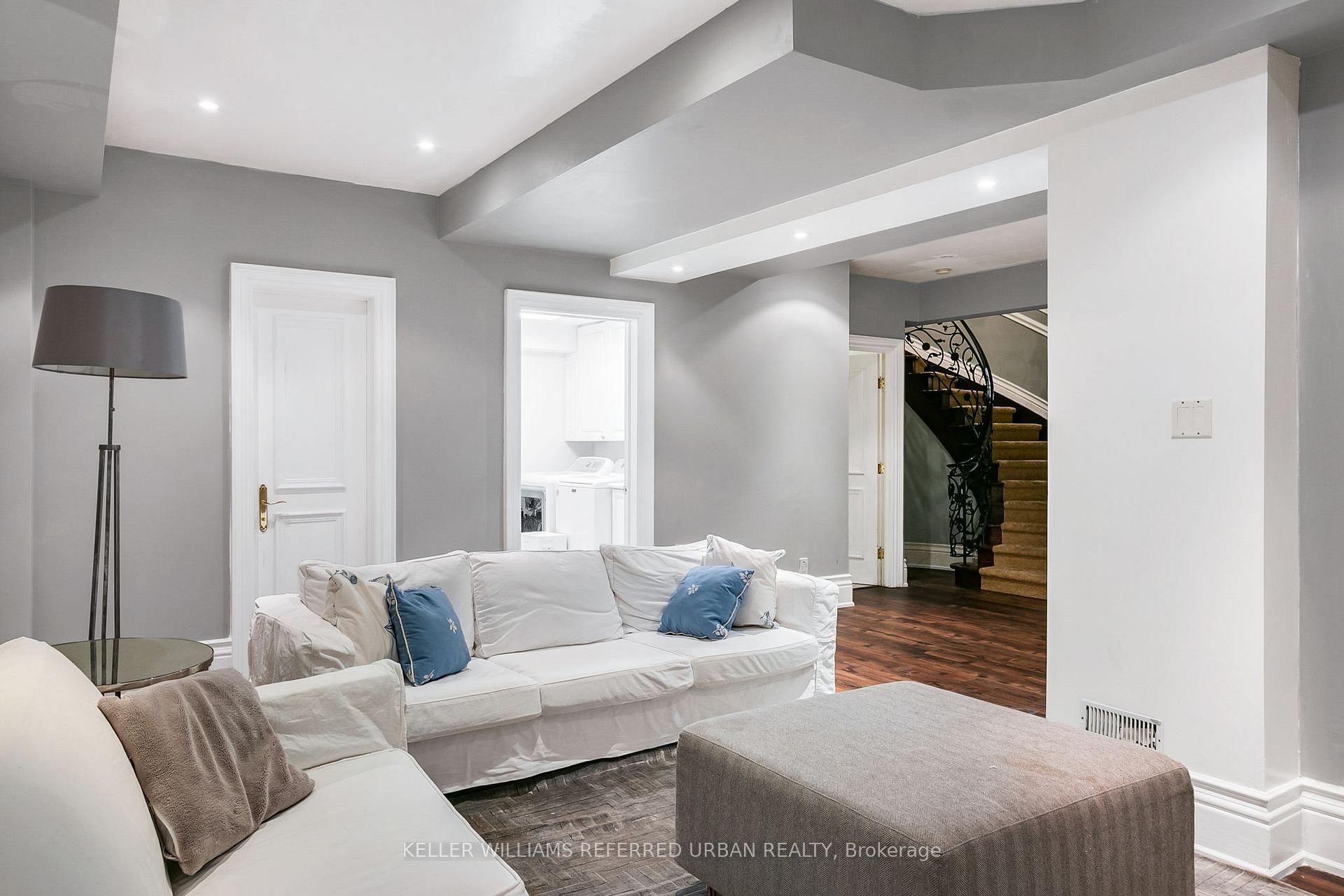 Photo 24 of 45 Mathersfield Drive, Toronto, Rosedale-Moore Park — HOMEH