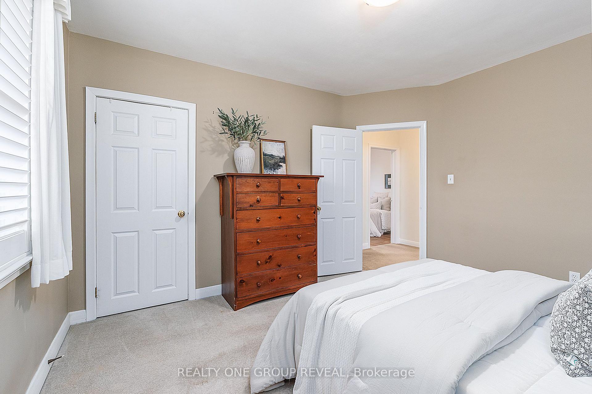 Photo 15 of 20 Basildon Crescent, Scarborough, Cliffcrest — HOMEH