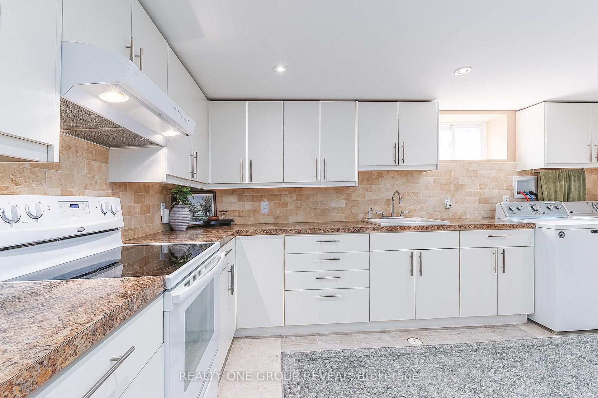 Photo 23 of 20 Basildon Crescent, Scarborough, Cliffcrest — HOMEH