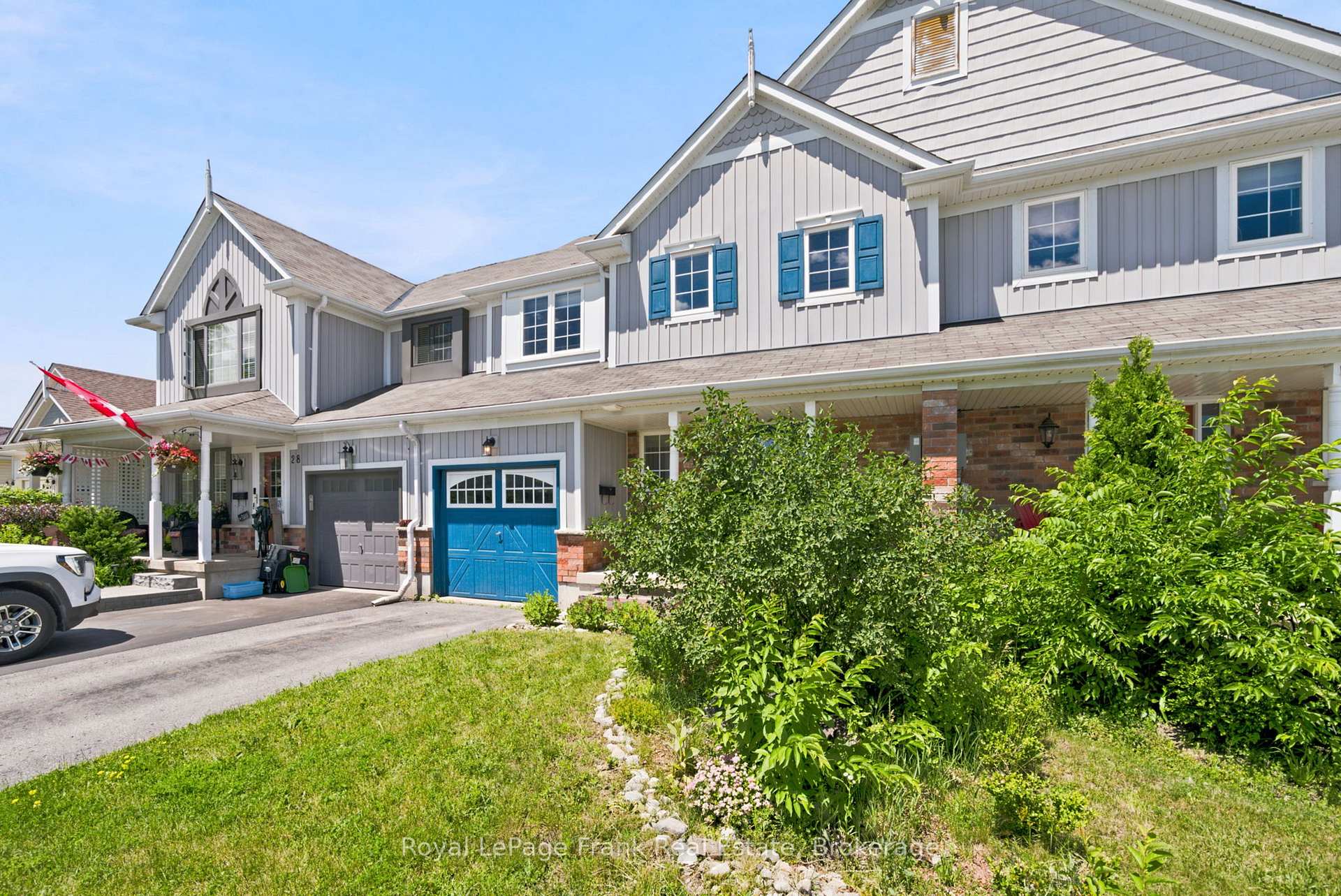 Photo 3 of 26 Fallingbrook Crescent, Kawartha Lakes, Lindsay — HOMEH