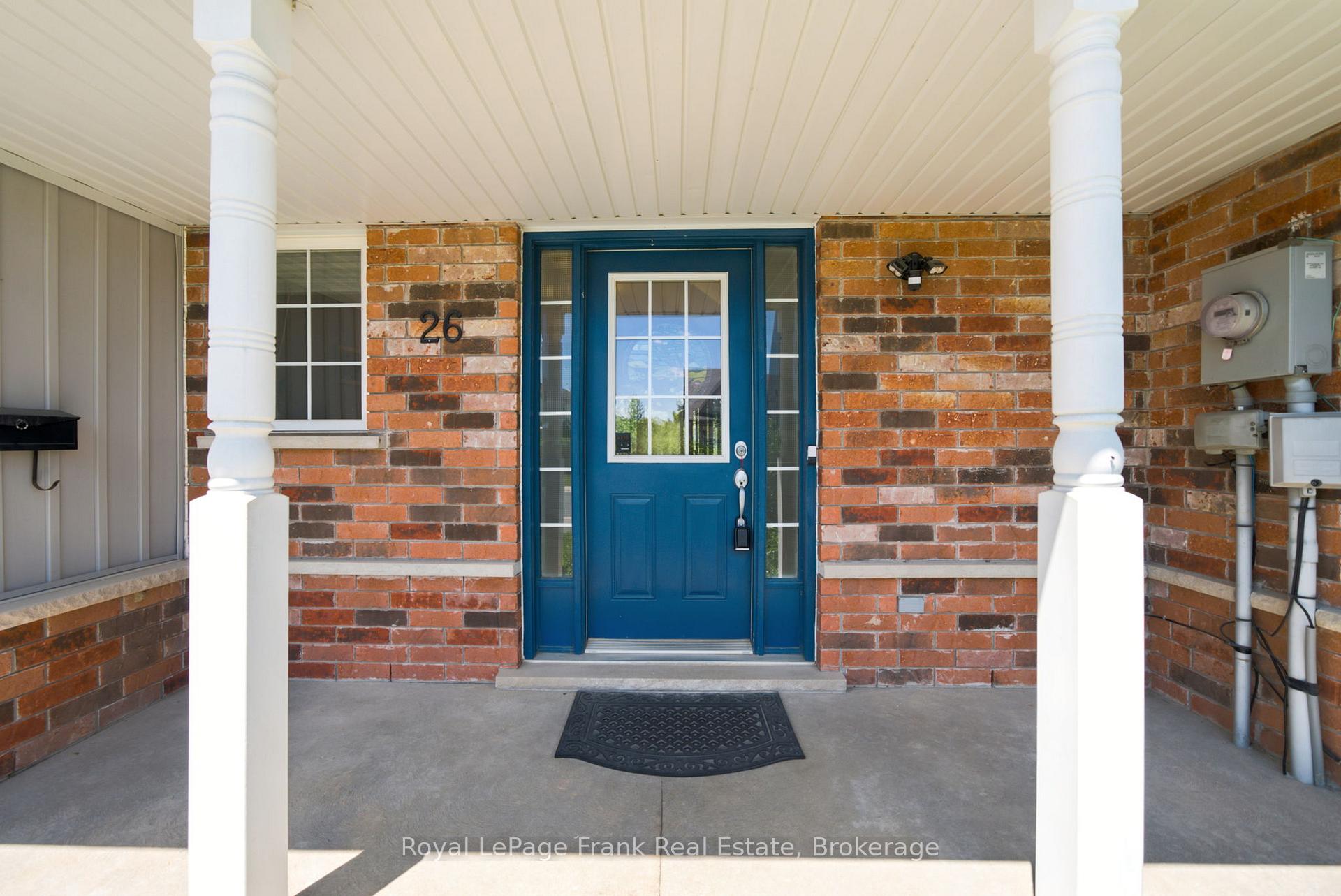 Photo 4 of 26 Fallingbrook Crescent, Kawartha Lakes, Lindsay — HOMEH