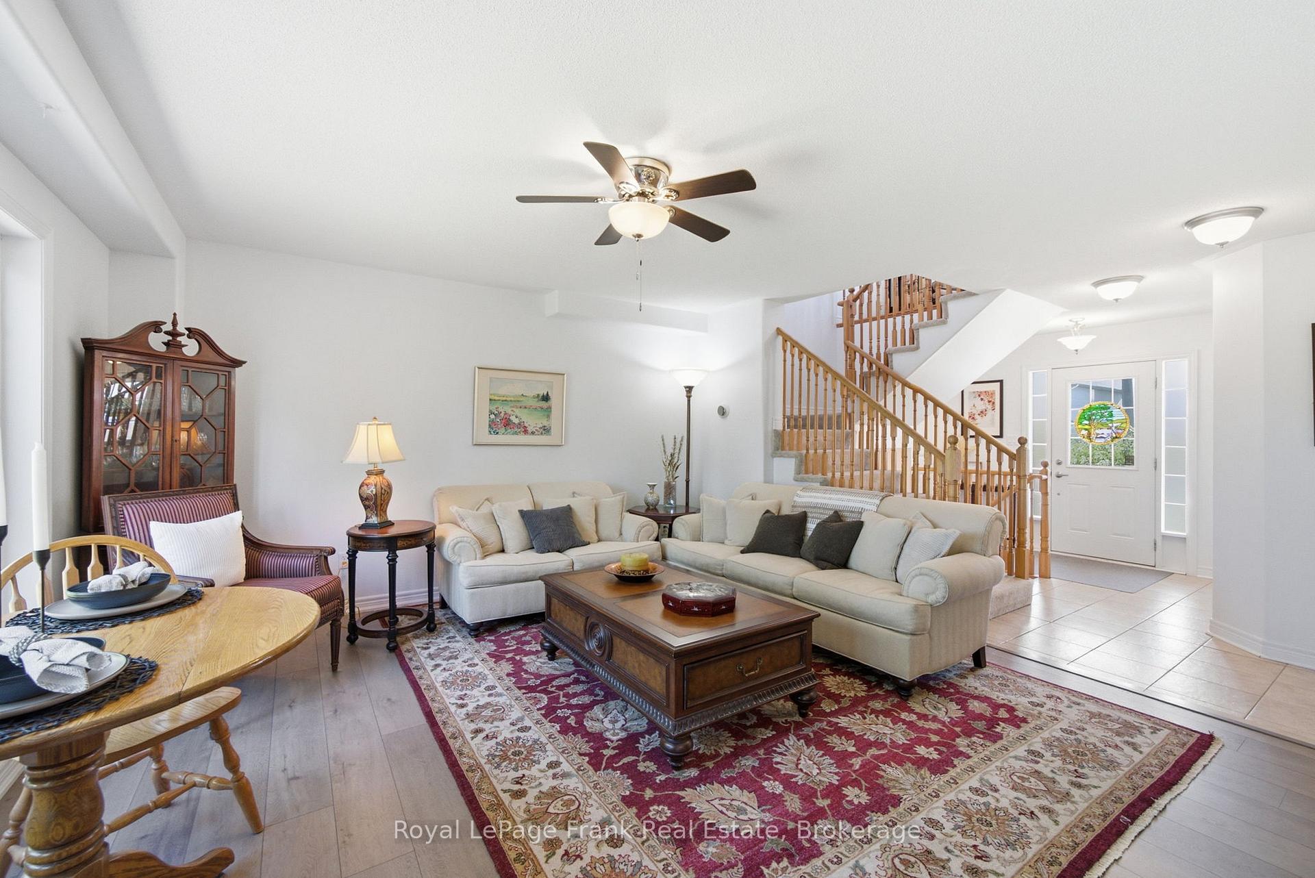Photo 8 of 26 Fallingbrook Crescent, Kawartha Lakes, Lindsay — HOMEH