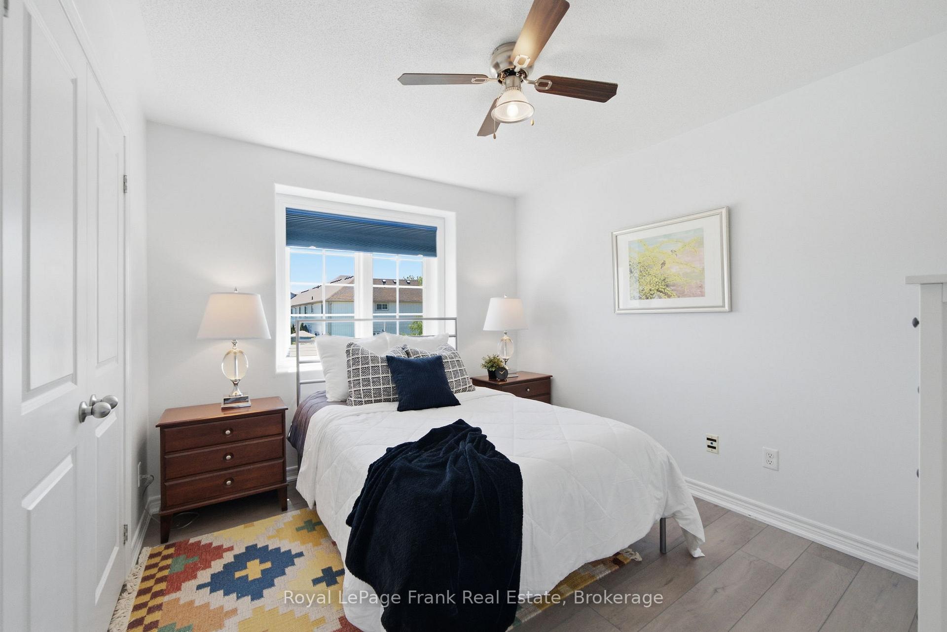 Photo 17 of 26 Fallingbrook Crescent, Kawartha Lakes, Lindsay — HOMEH