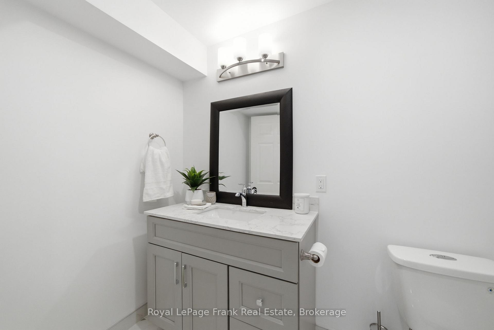 Photo 25 of 26 Fallingbrook Crescent, Kawartha Lakes, Lindsay — HOMEH