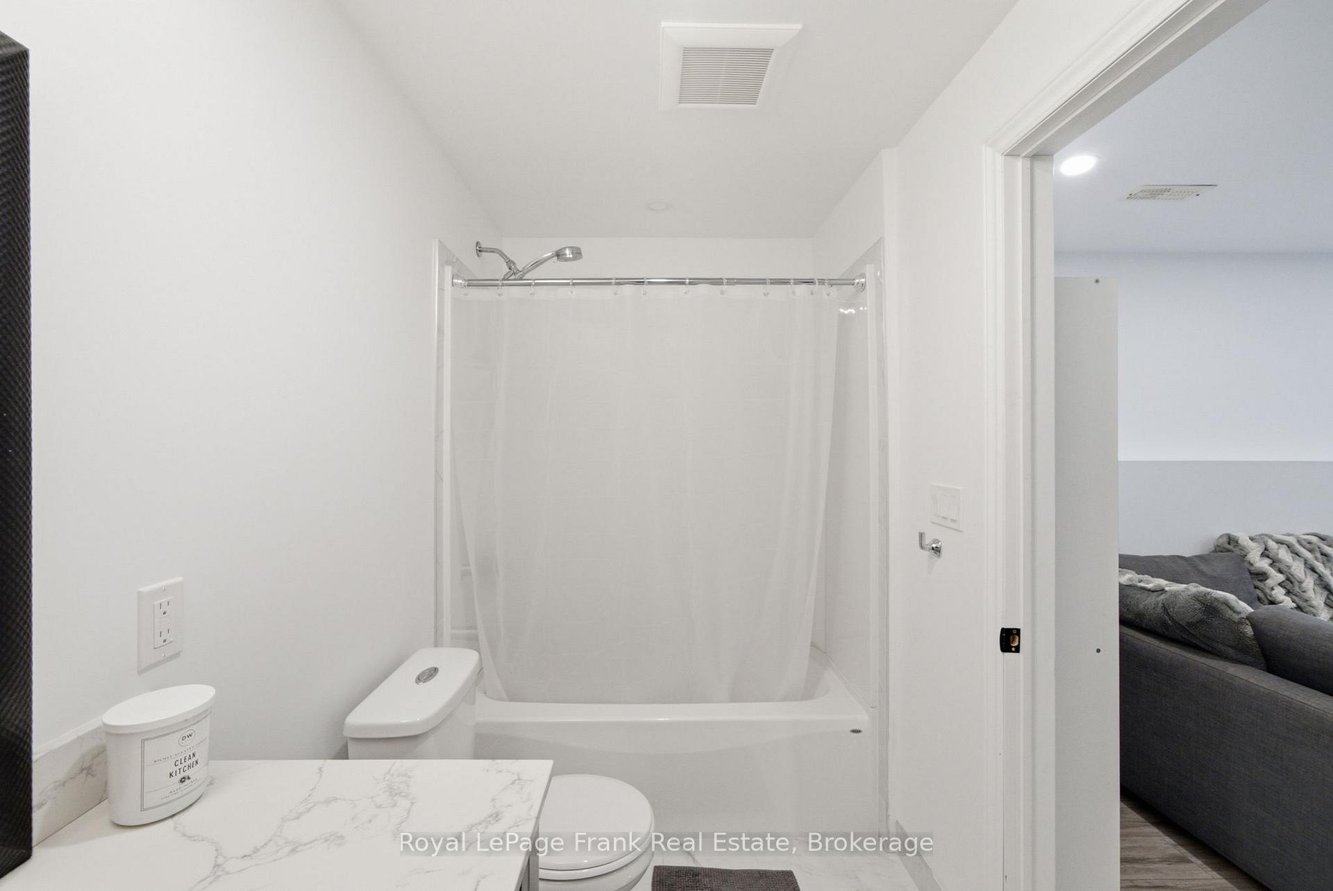 Photo 26 of 26 Fallingbrook Crescent, Kawartha Lakes, Lindsay — HOMEH