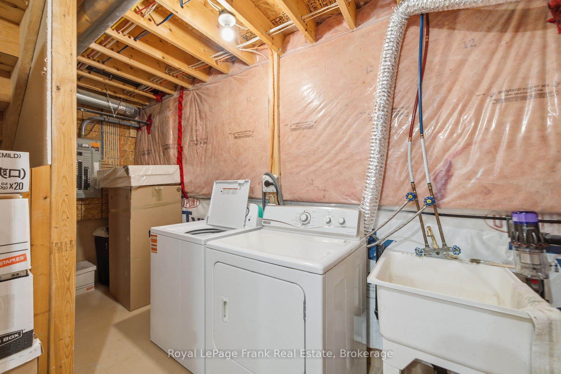 Photo 27 of 26 Fallingbrook Crescent, Kawartha Lakes, Lindsay — HOMEH