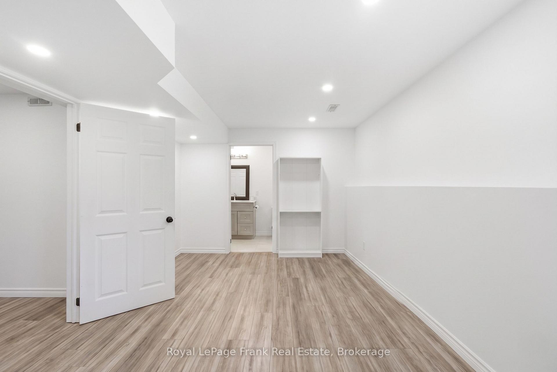 Photo 32 of 26 Fallingbrook Crescent, Kawartha Lakes, Lindsay — HOMEH