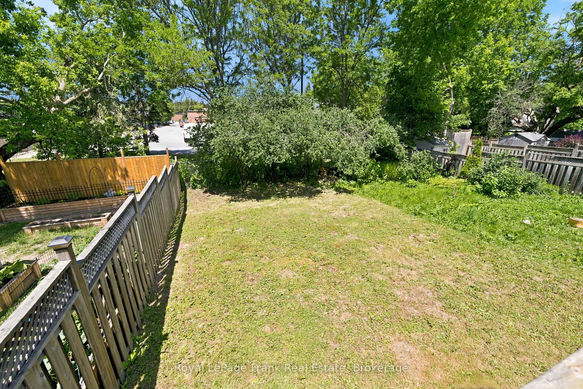 Photo 37 of 26 Fallingbrook Crescent, Kawartha Lakes, Lindsay — HOMEH