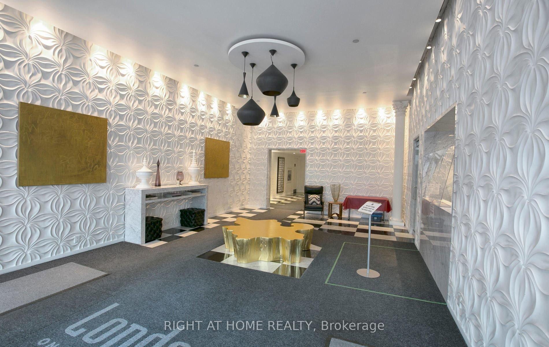 Photo 2 of Unit 1409, 1 Scott Street, Toronto, Waterfront Communities — HOMEH