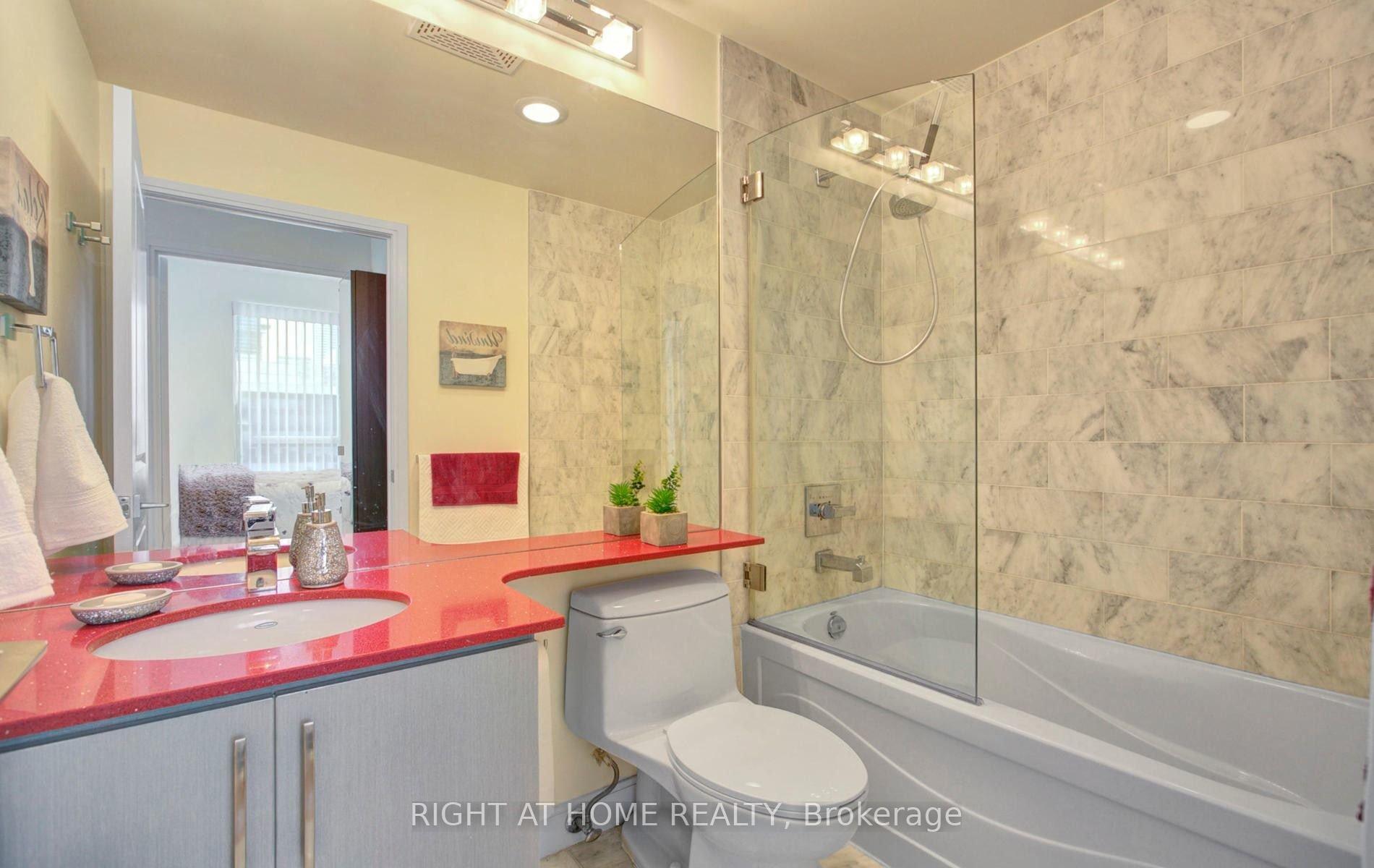 Photo 10 of Unit 1409, 1 Scott Street, Toronto, Waterfront Communities — HOMEH