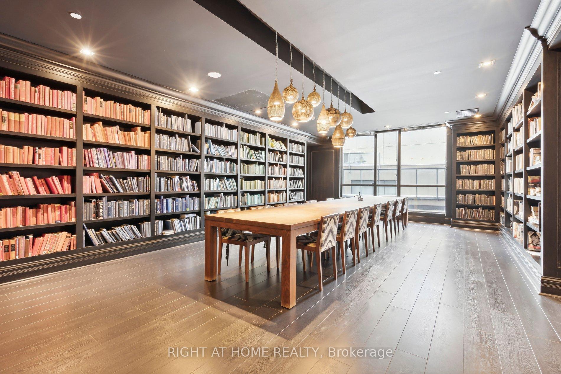 Photo 17 of Unit 1409, 1 Scott Street, Toronto, Waterfront Communities — HOMEH
