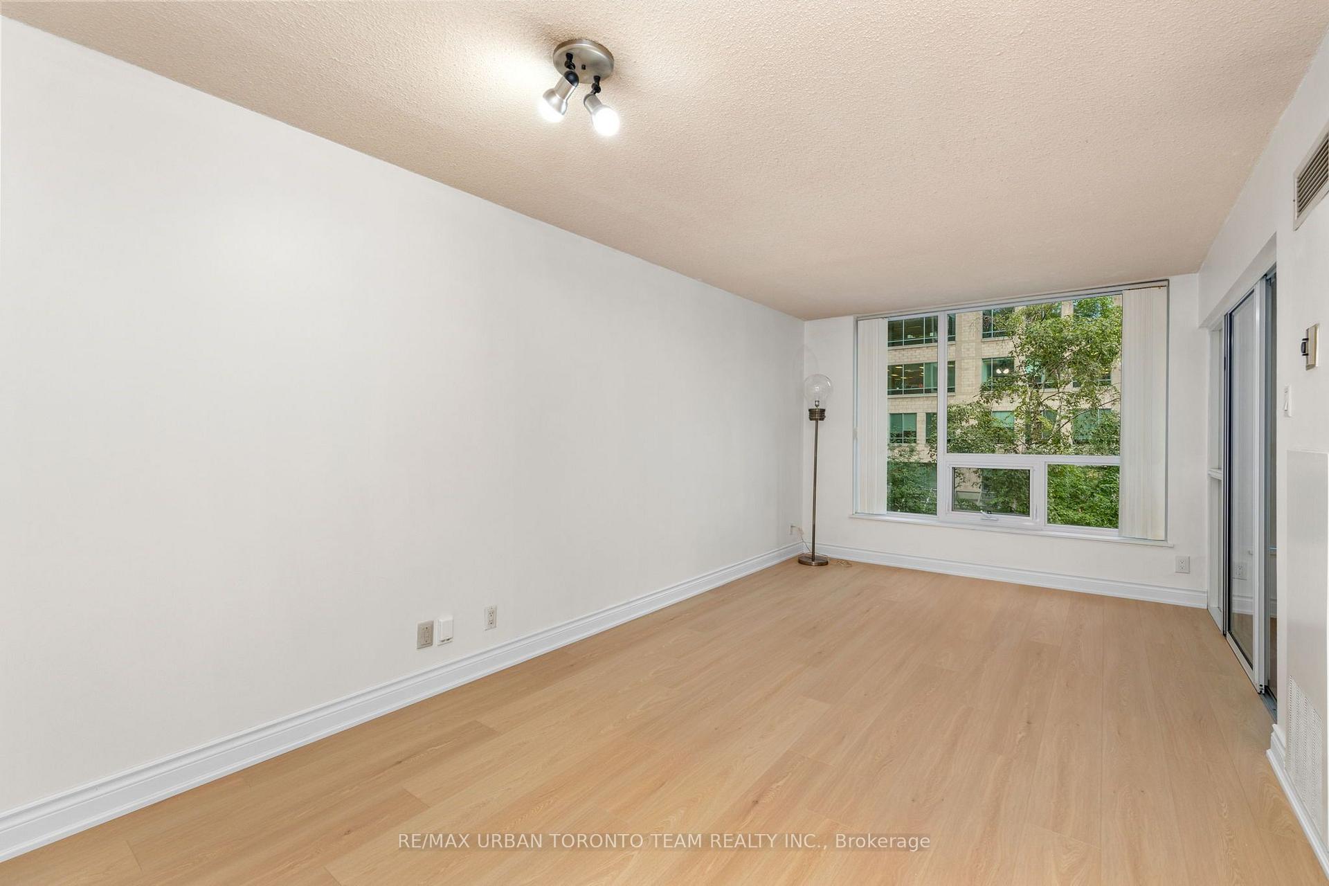 Photo 9 of Unit 418, 92 King Street E, Toronto, Church-Yonge Corridor — HOMEH