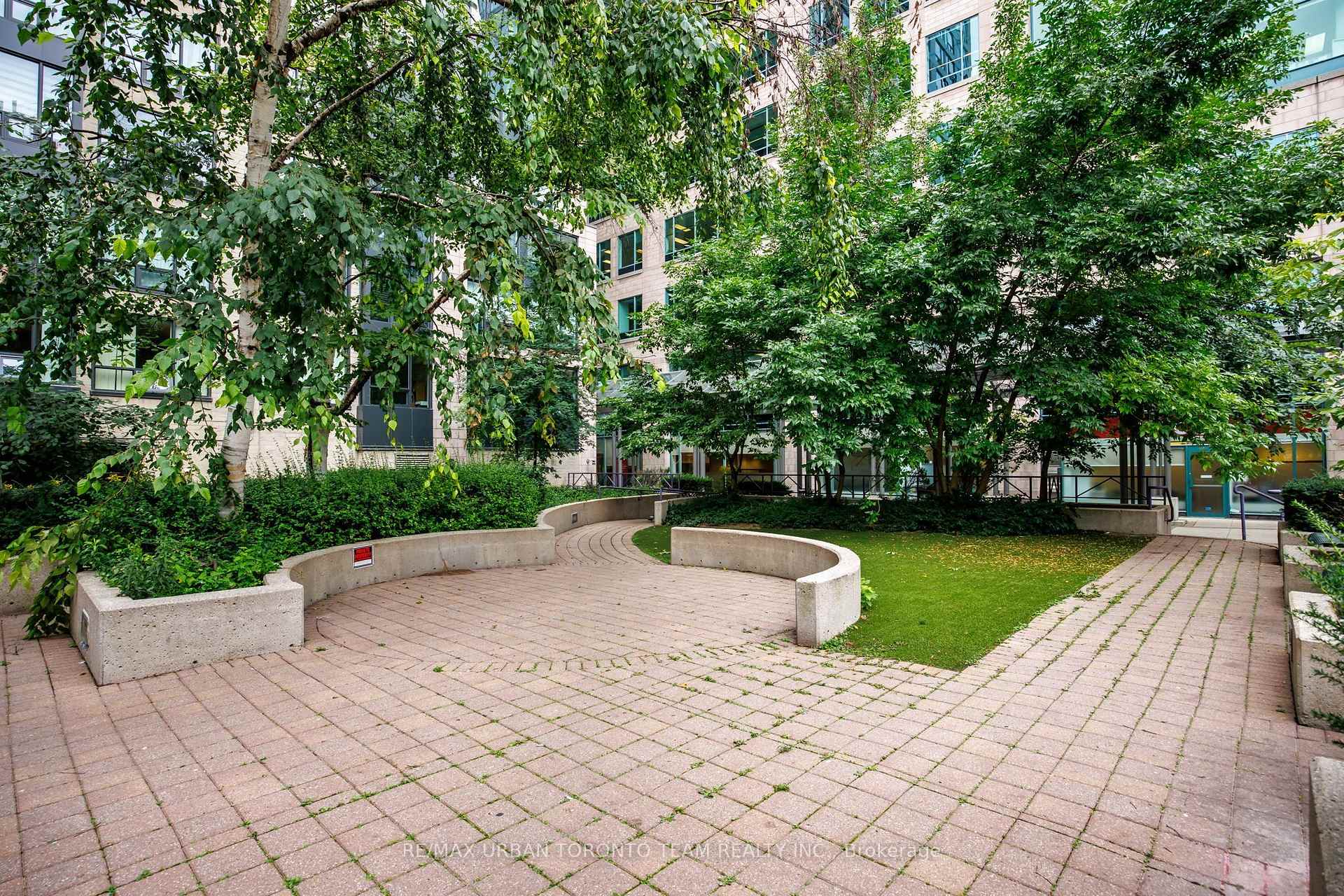 Photo 29 of Unit 418, 92 King Street E, Toronto, Church-Yonge Corridor — HOMEH