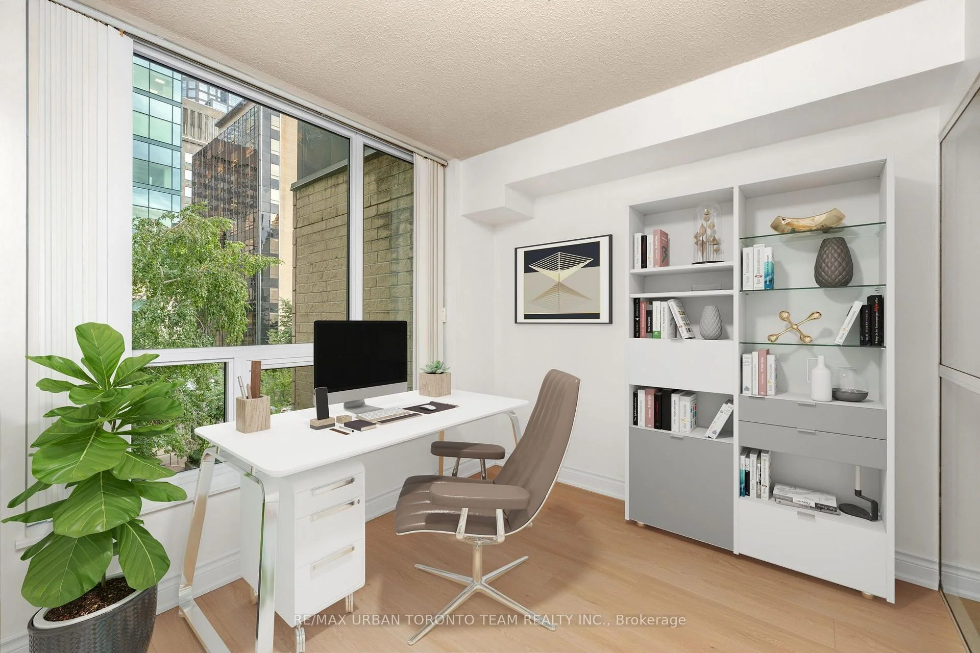 Photo 4 of Unit 418, 92 King Street E, Toronto, Church-Yonge Corridor — HOMEH