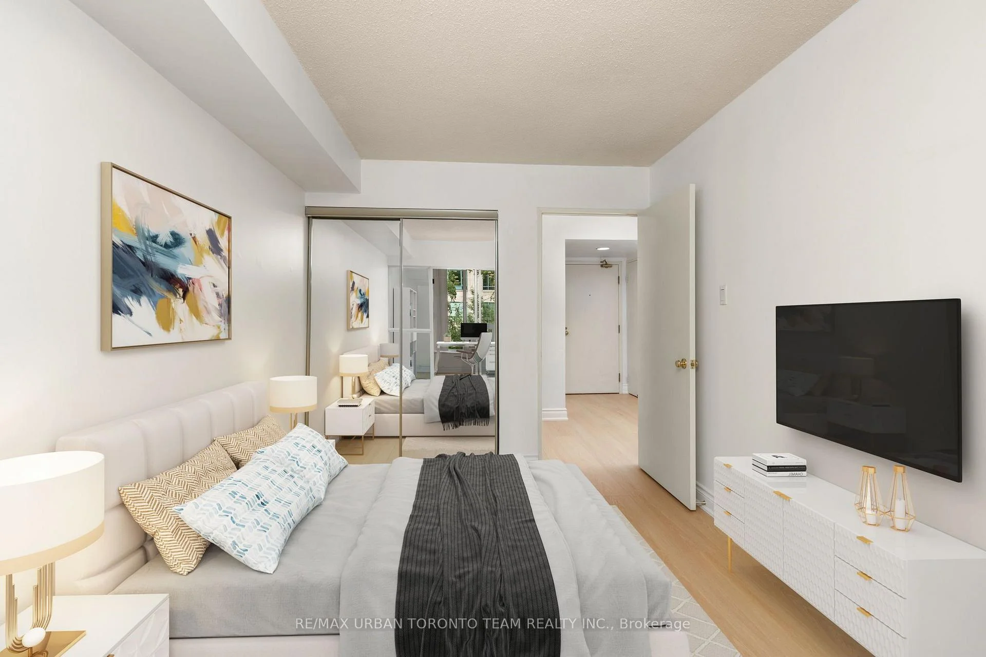 Photo 5 of Unit 418, 92 King Street E, Toronto, Church-Yonge Corridor — HOMEH