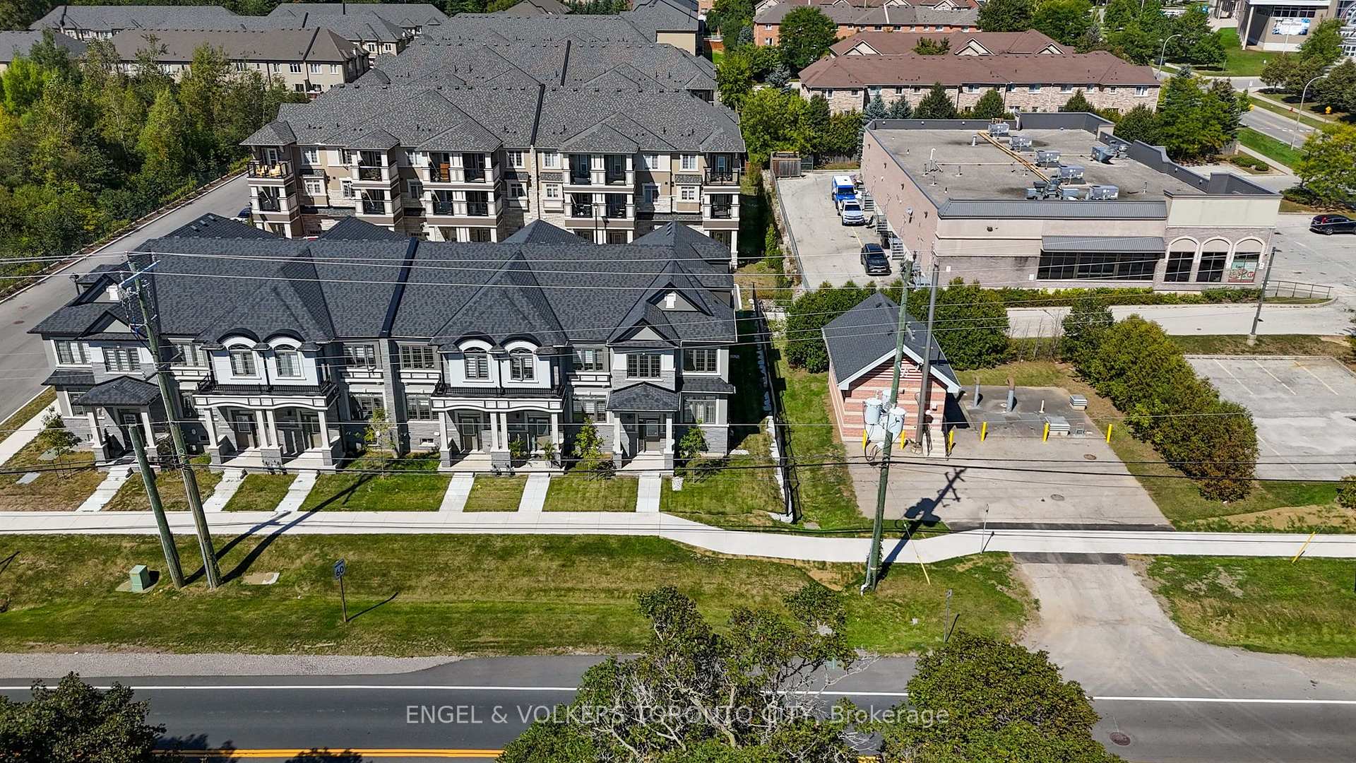 Photo 6 of Unit 6, 305 Garner Road W, Hamilton, Ancaster — HOMEH