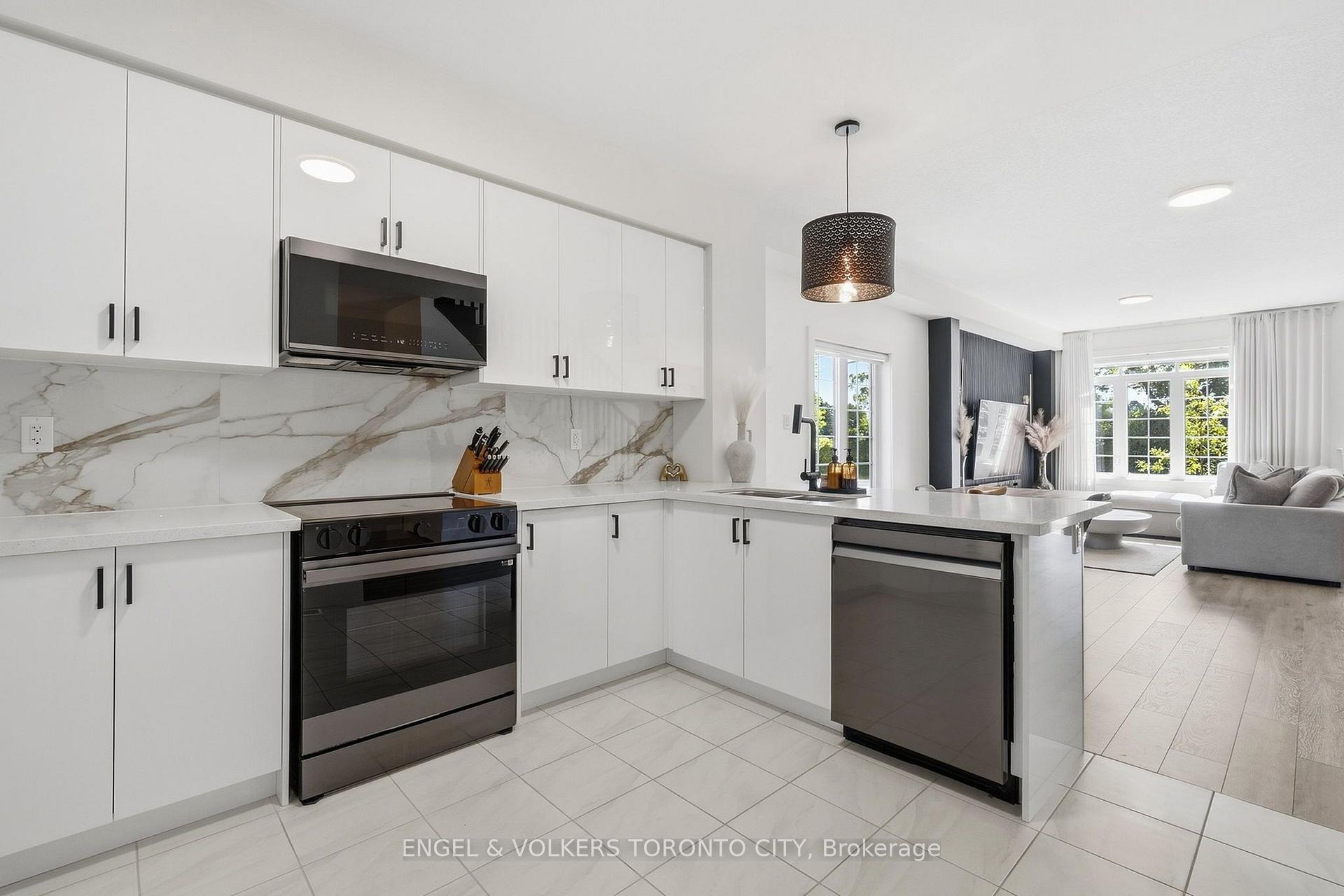 Photo 17 of Unit 6, 305 Garner Road W, Hamilton, Ancaster — HOMEH