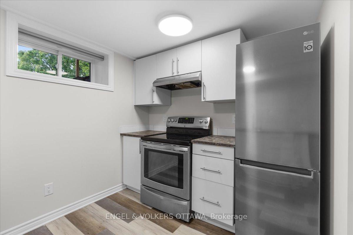 Photo 11 of Unit B, 616 Browning Avenue, Ottawa, Riverview Park — HOMEH