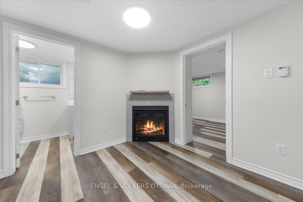 Photo 15 of Unit B, 616 Browning Avenue, Ottawa, Riverview Park — HOMEH