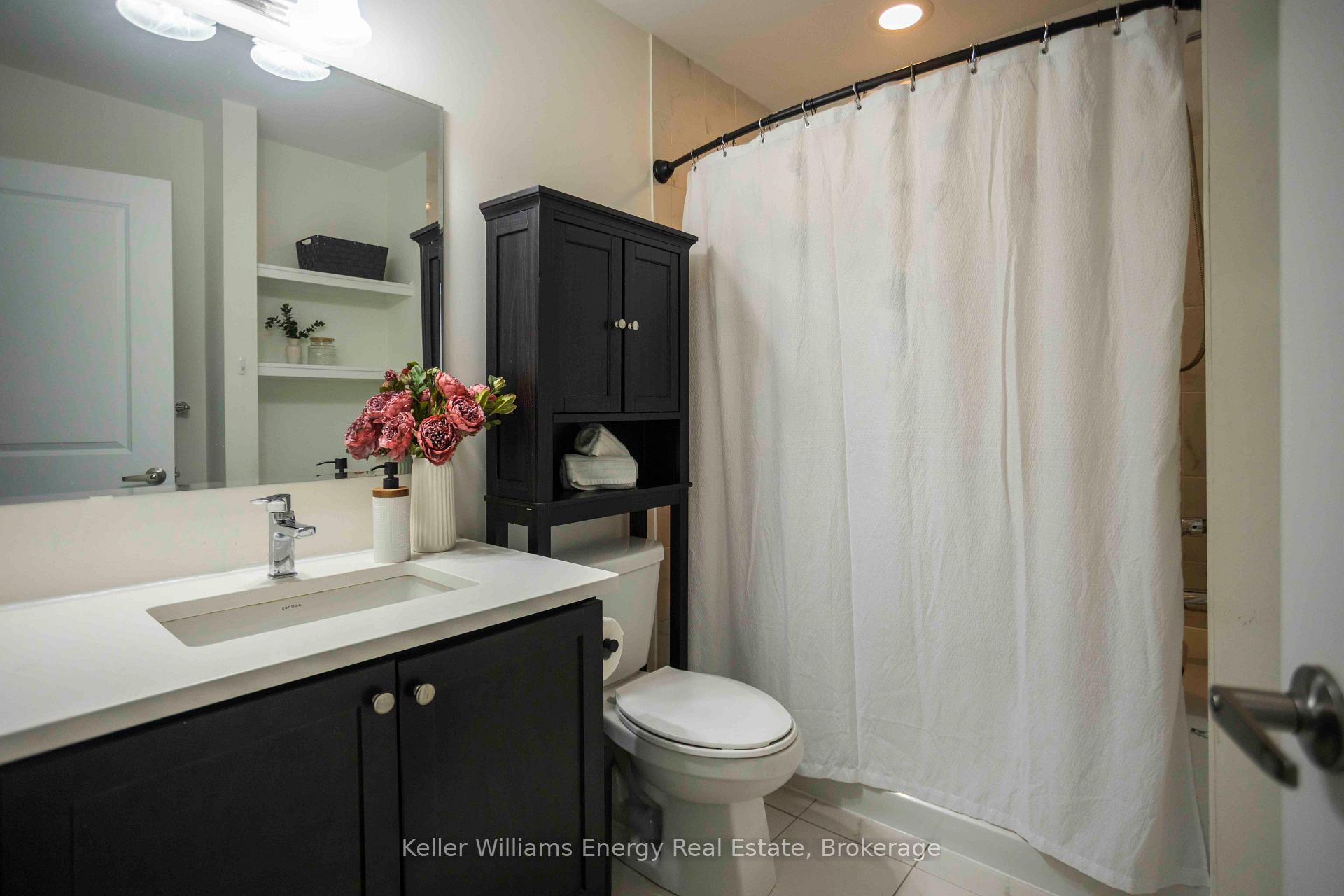 Photo 27 of 104 Howe Avenue, Scarborough, Clairlea-Birchmount — HOMEH