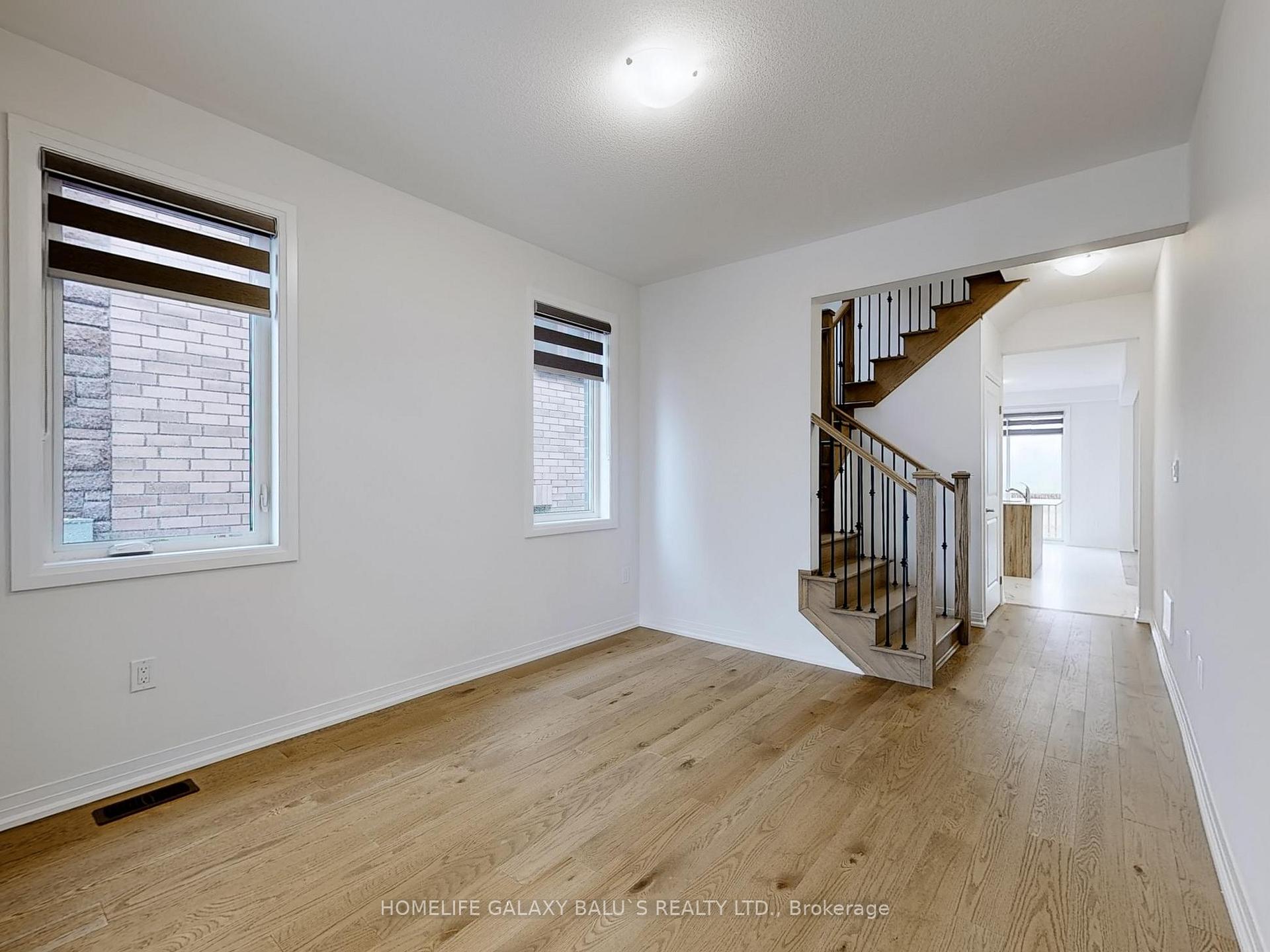 Photo 3 of 1127 Zircon Manor, Pickering, Rural Pickering — HOMEH