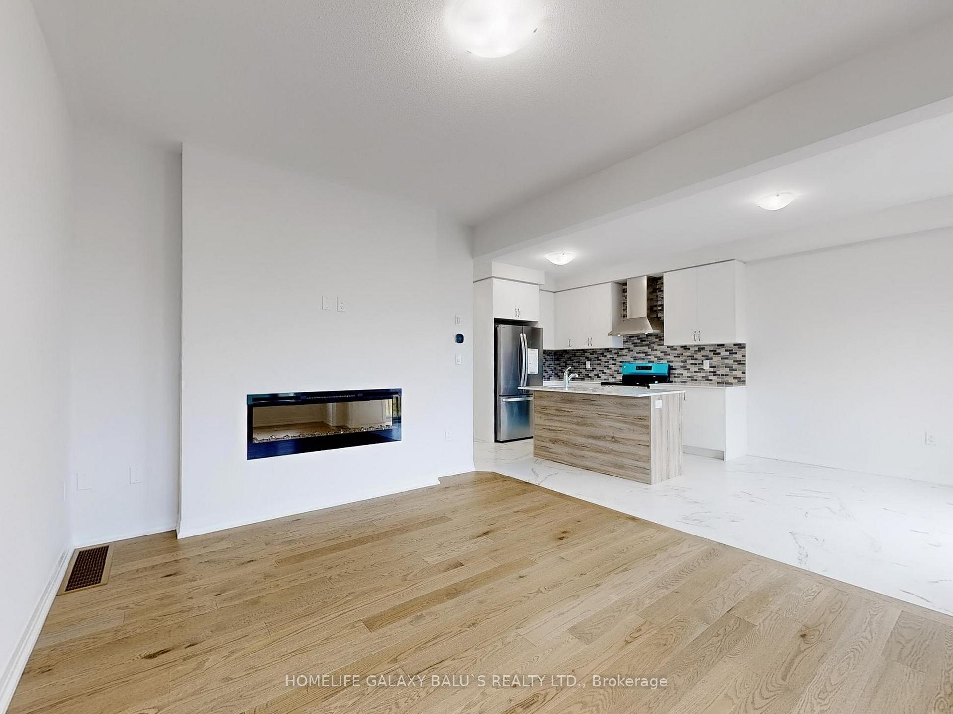 Photo 9 of 1127 Zircon Manor, Pickering, Rural Pickering — HOMEH