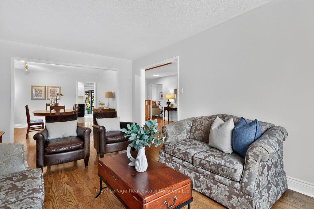 Photo 9 of 1217 Rosethorne Road, Oakville, Glen Abbey — HOMEH
