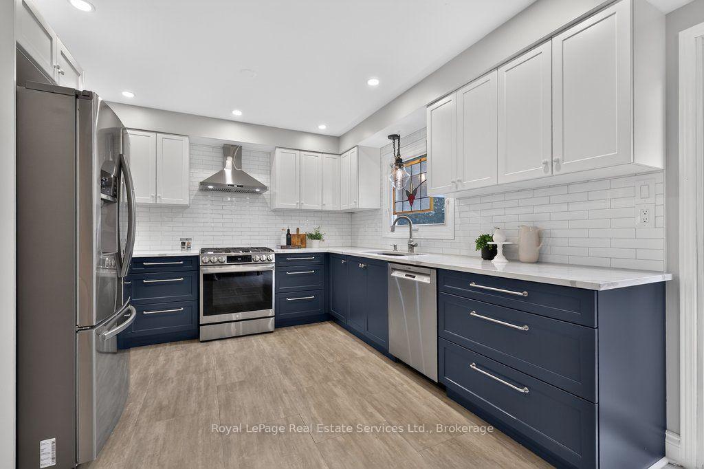 Photo 13 of 1217 Rosethorne Road, Oakville, Glen Abbey — HOMEH